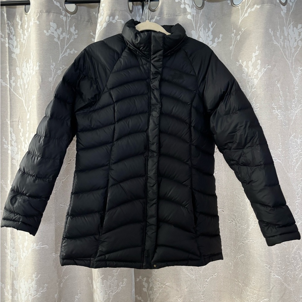 The North Face 600 Women's Black Puffer Coat size medium
